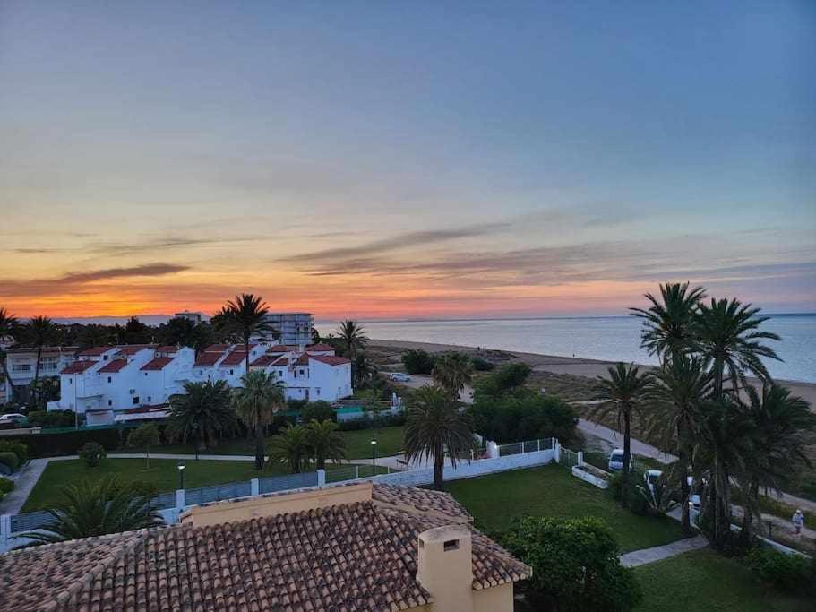 Atardecer Unico En La Playa Apartment Denia Exterior foto